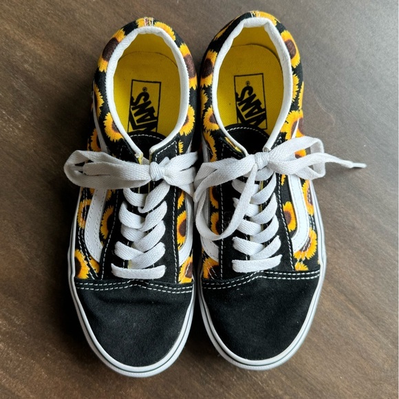 EUC‎ VANS Kids Old Skool Sneakers - Girls Size  2 - Picture 4 of 8